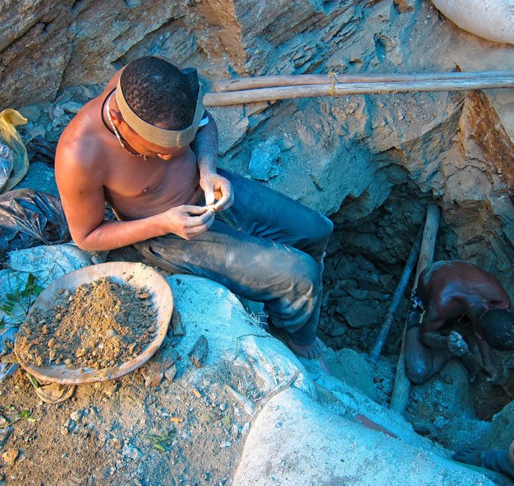 Artisanal miner, Segele Main pit