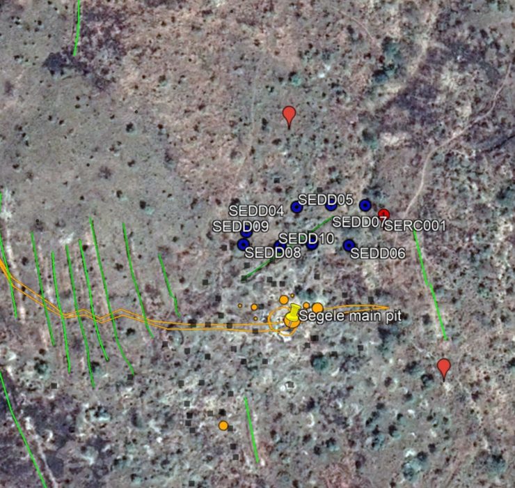 Segele Gold Deposit. In blue, location of the first 10 core drill holes